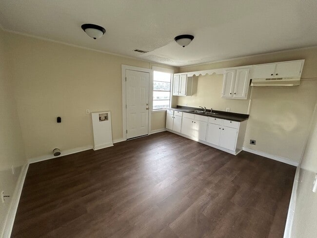 Photo - 3 Bedroom and 1 bath Central air and heat