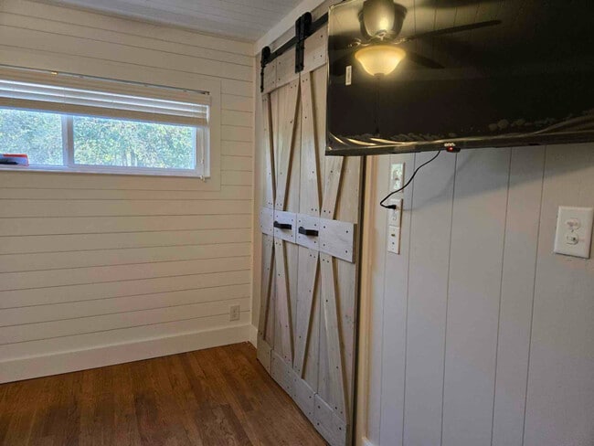 Photo - 10 S 12th St