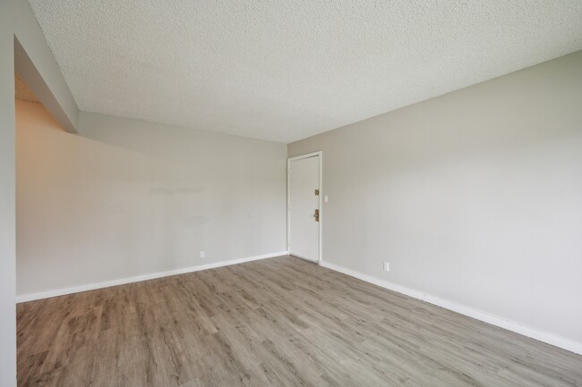 Franklin Village Apartments