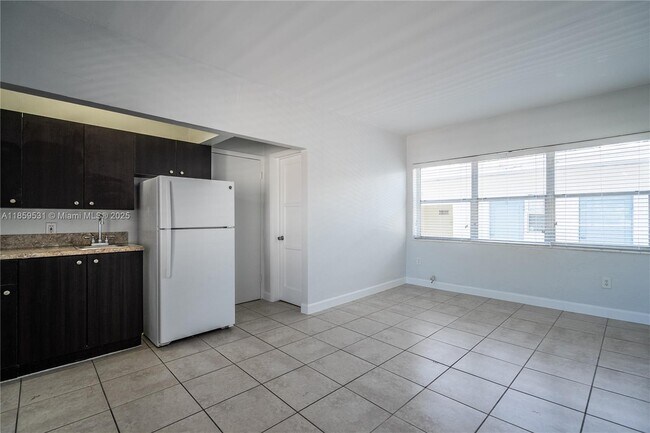 Photo - 8315 Byron Ave Unit 7A