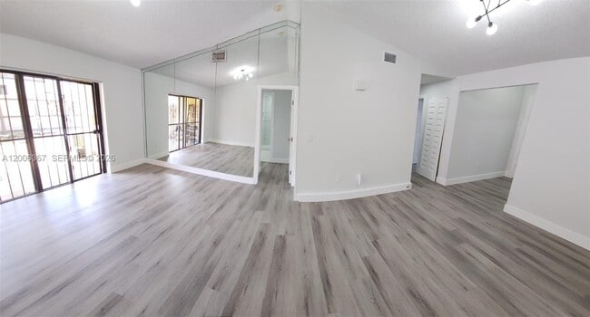 Photo - 5046 SW 145th Ave