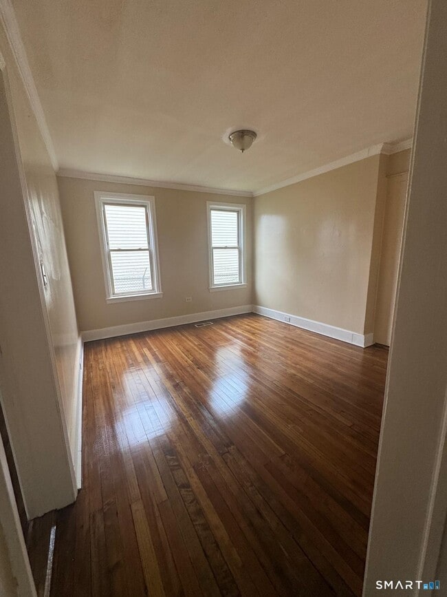 Photo - 49 Dover St Unit 1R