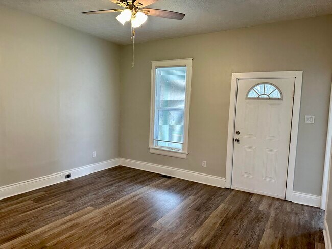 Photo - 432 Chestnut St