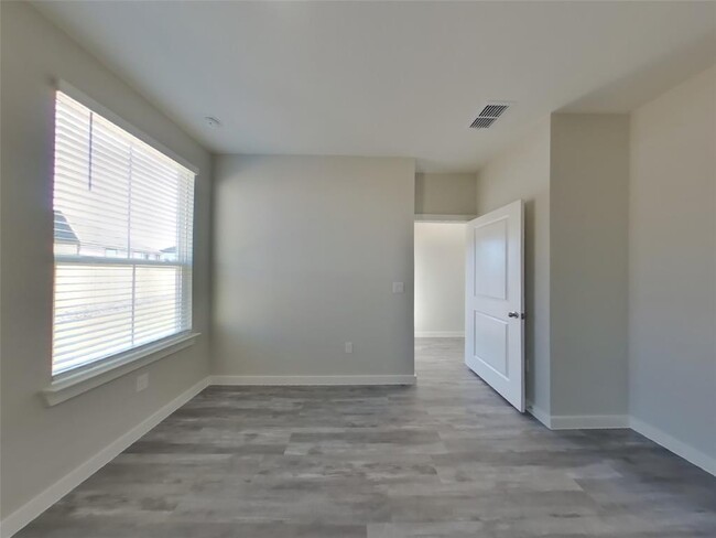 Photo - 1536 Mexican Heather Dr