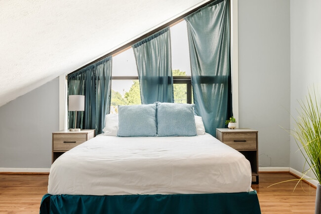 Photo - 962 Pavilion St Unit ID1056059P