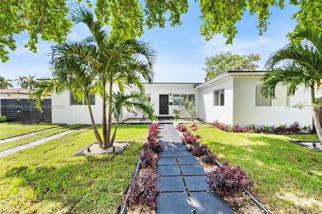 Building Photo - 1581 Normandy Dr Rental