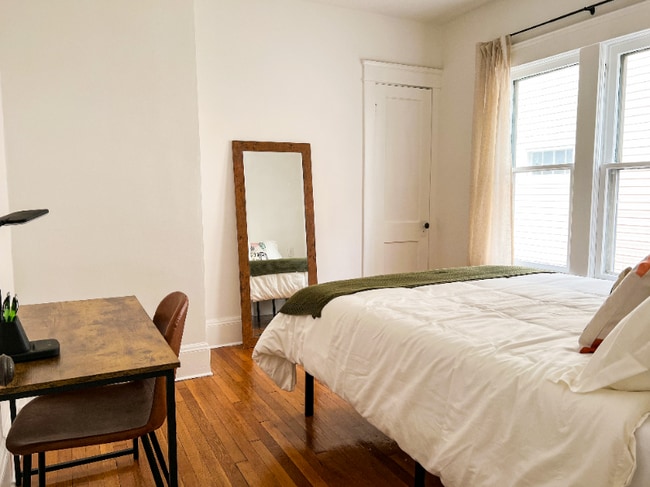 10136 Nanford Rd Unit 1
