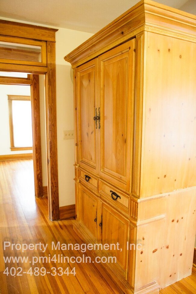 Photo - Spacious 6 Bedroom and 4 Bathroom House Fo...