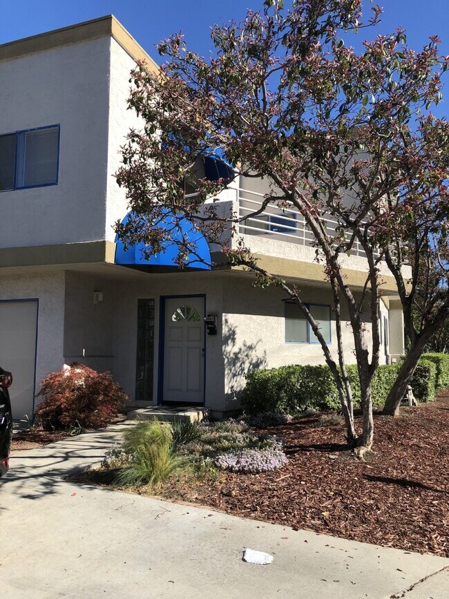 Photo - 103 S 1st St