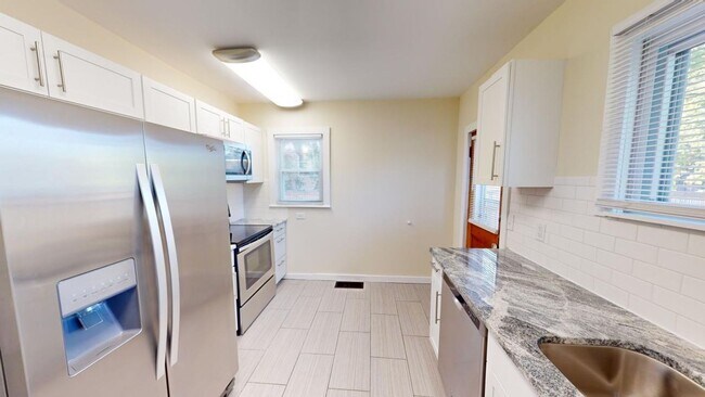 Photo - 137 Crestview Rd