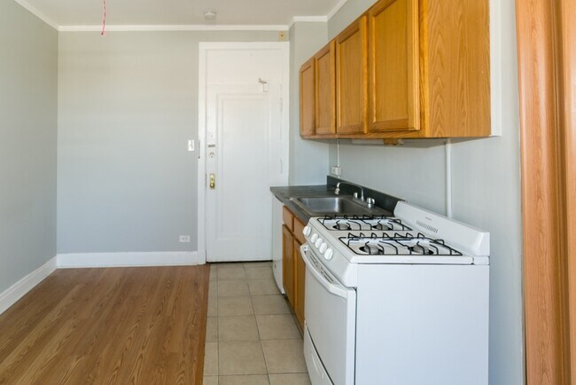 Photo - 3824 N Fremont St Unit 52