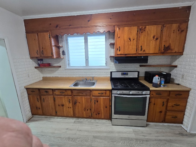 Photo - 723 E Woodlawn St