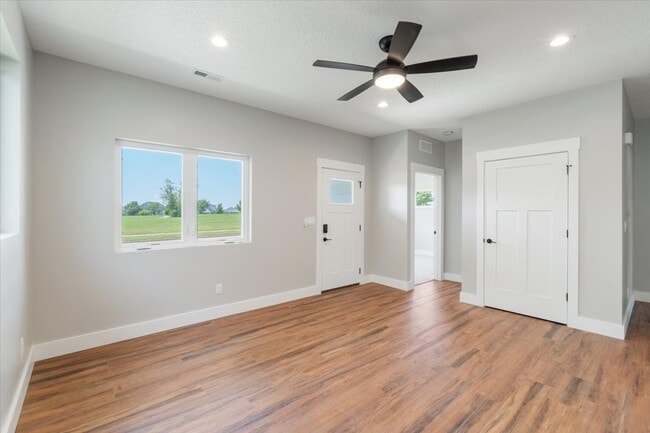 Photo - 1668 Olde Brandy Ln