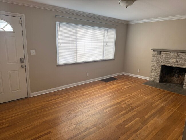 2478 Swansea Rd