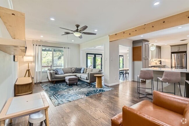 Building Photo - 1713 Mariposa Dr Rental