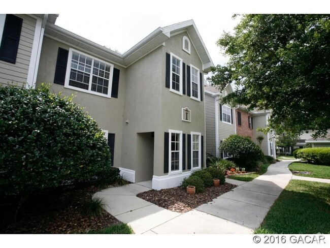 Building Photo - Haile Plantation Beautiful 2/2 in the Links! Rental