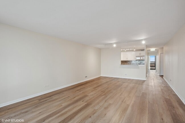 Photo - 1636 N Wells St Unit 1115