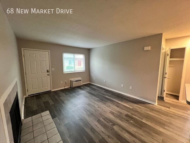 Photo - 68 New Market Dr