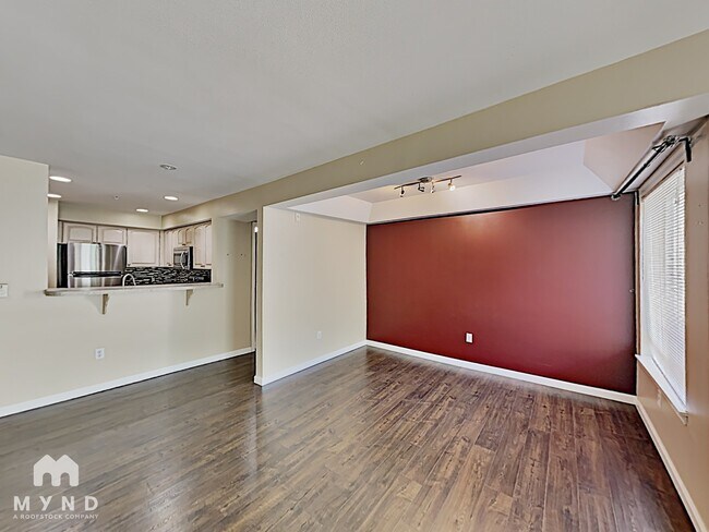 Photo - 2530 15th Ave W Unidad 501