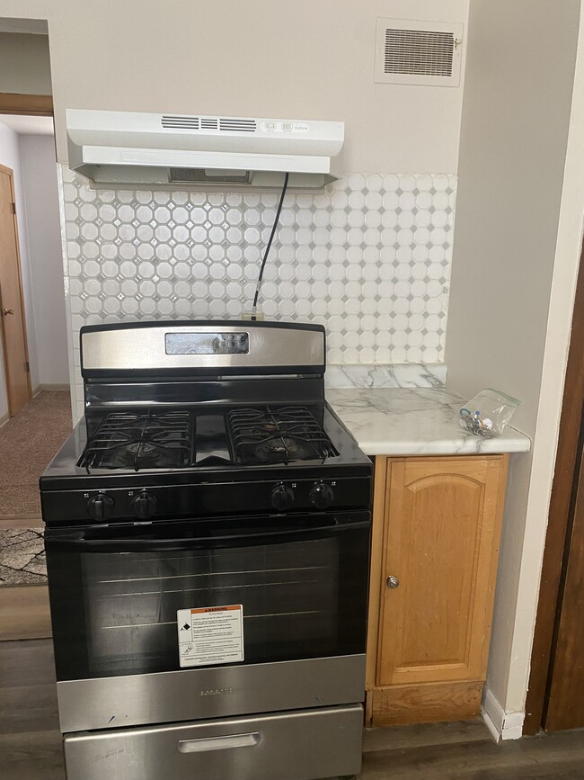 5903 N 69th St Unit Upper Unit