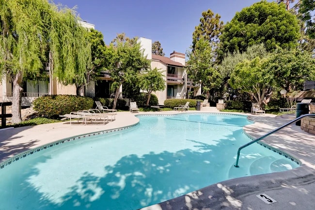 Photo - 8675 Falmouth Ave Unit 220