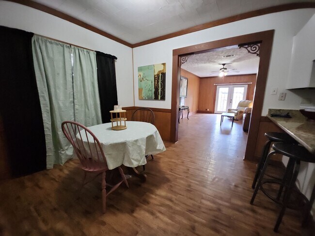 Photo - 4214 Ferndale Dr