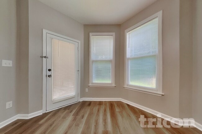 Photo - 308 Collinsworth Dr
