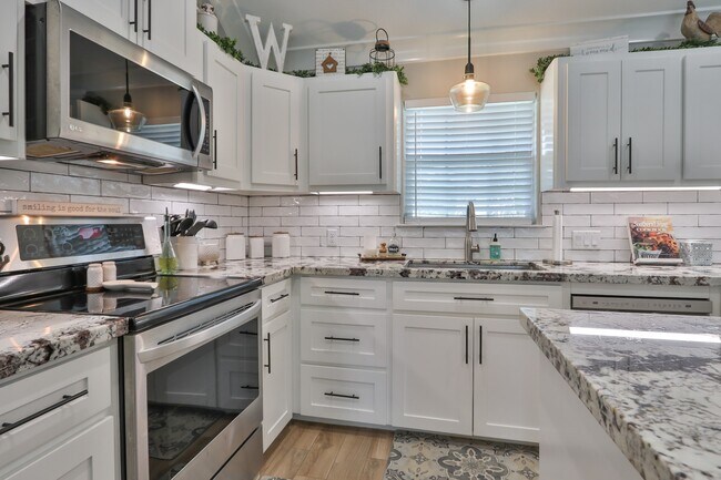 Photo - 13202 Cardin Ln