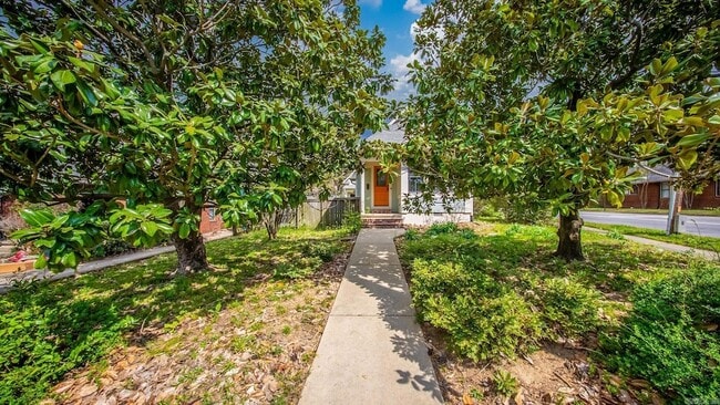 Photo - 5100 Lee Ave