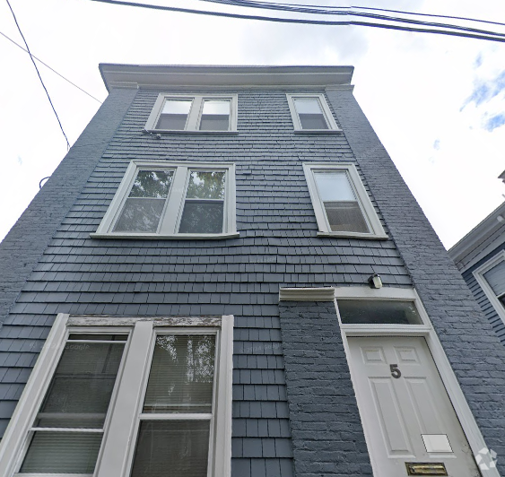 Building Photo - 5 Elmer St Unit 3 Rental