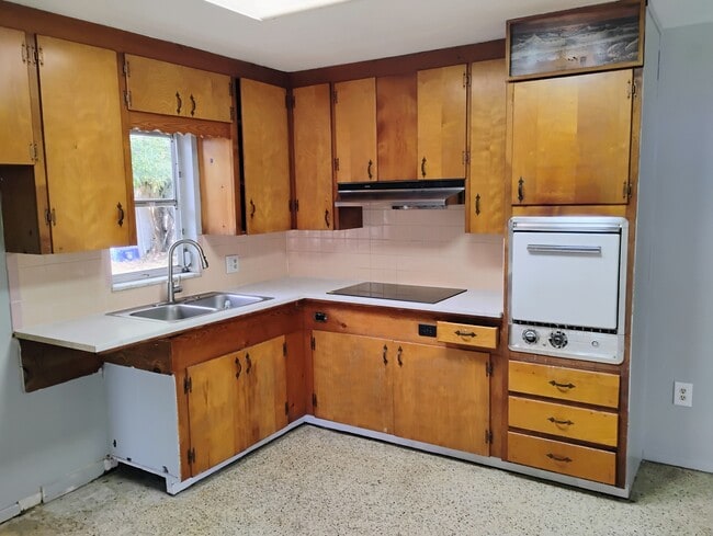 Photo - 39212 Park Dr