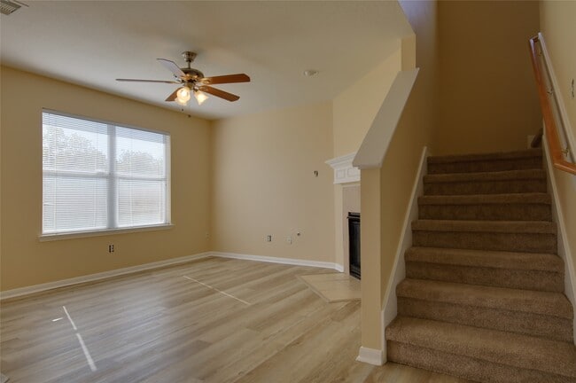 Photo - 939 Andover Glen Dr