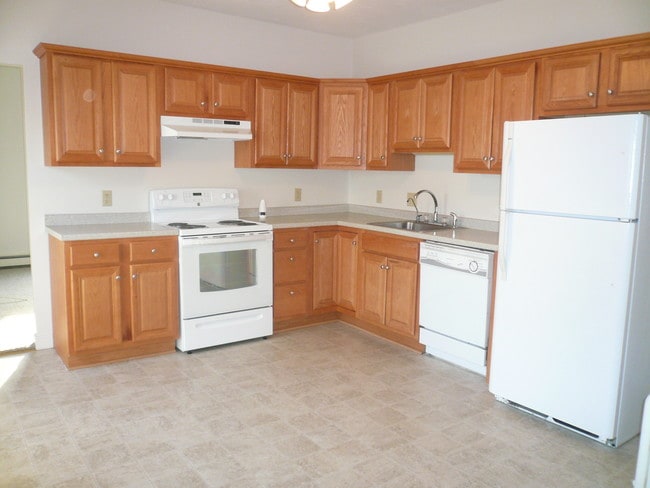 Building Photo - 84 Church Ave Unit 84 Church Avenue