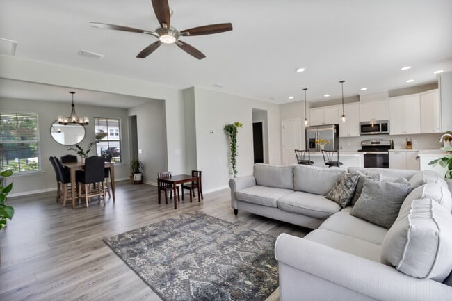 Photo - 95 Minning Loop