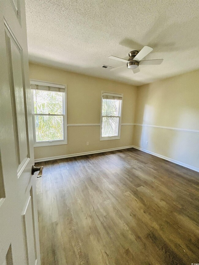 Photo - 306 76th Ave N
