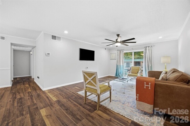 Photo - 4739 Hedgemore Dr Unit O