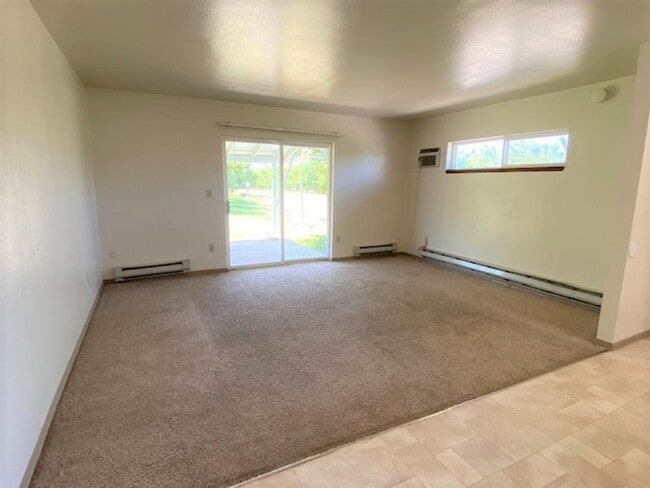3120-3122 6th St SE Unidad 3120 SE 6th St