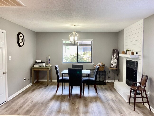 Photo - Open Concept 3 bedroom Jacksonville Home