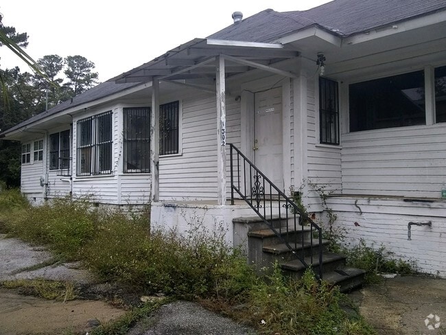 Building Photo - 205 1/2 N Ashley St Rental