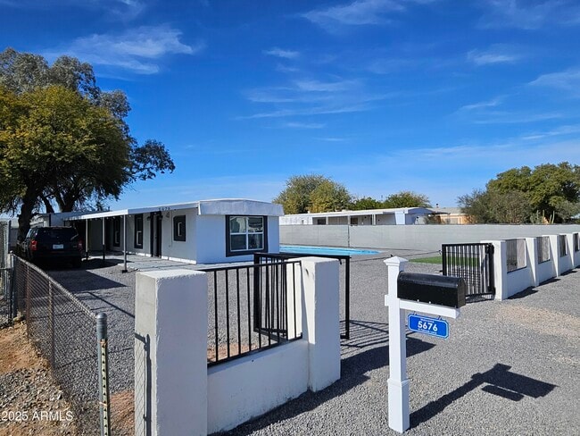 Photo - 5676 N Fairoak Ln