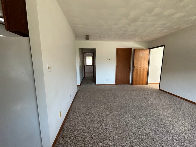 Photo - 715 S Canterbury Dr Unit 3