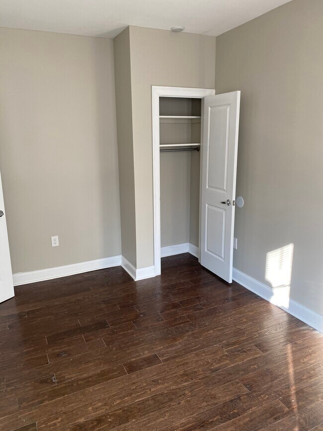 Photo - 150 60th St Apartment Unit 28