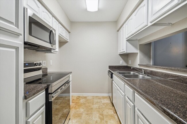 Photo - 3085 Walnut Bend Ln Unidad True