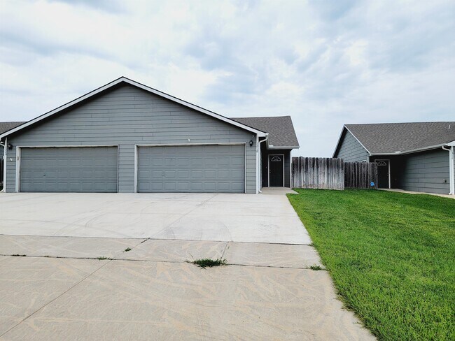 Photo - 1318 N Curtis Ct