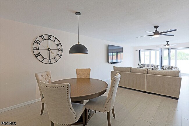 Photo - 11921 Seabreeze Cove Ln Unit 208