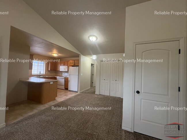 Photo - 184 Stockham Blvd