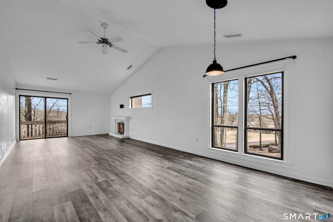 Photo - 7 Cottonwood Dr Unit 7