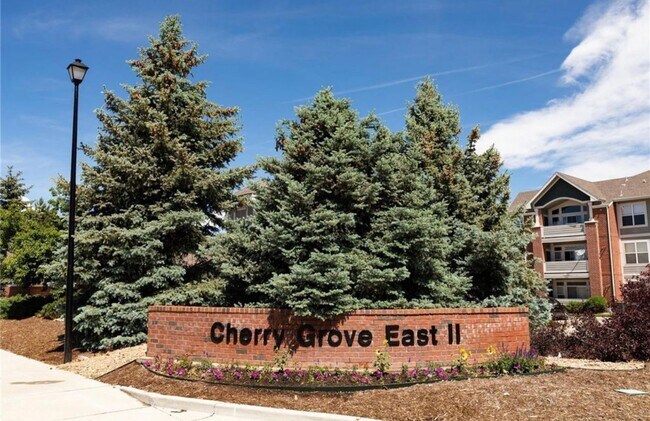 Photo - Move in Ready!!  3 Bedroom Condo - Cherry Grove - Aurora.....
