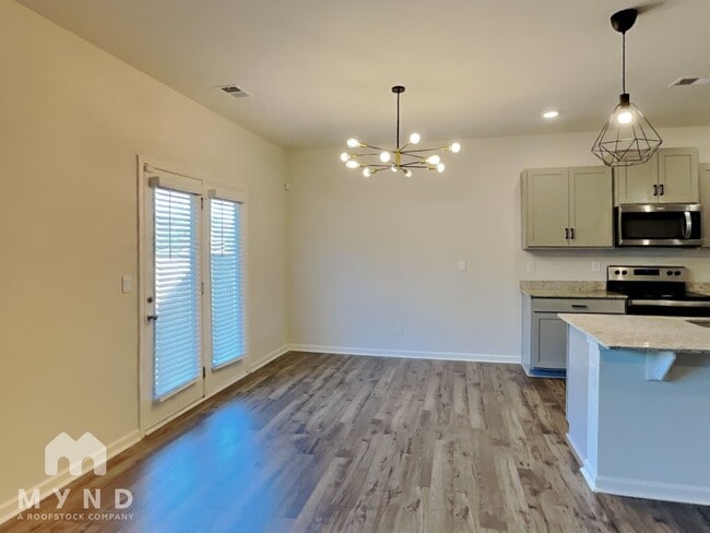 Photo - 8286 Middlebrook Dr