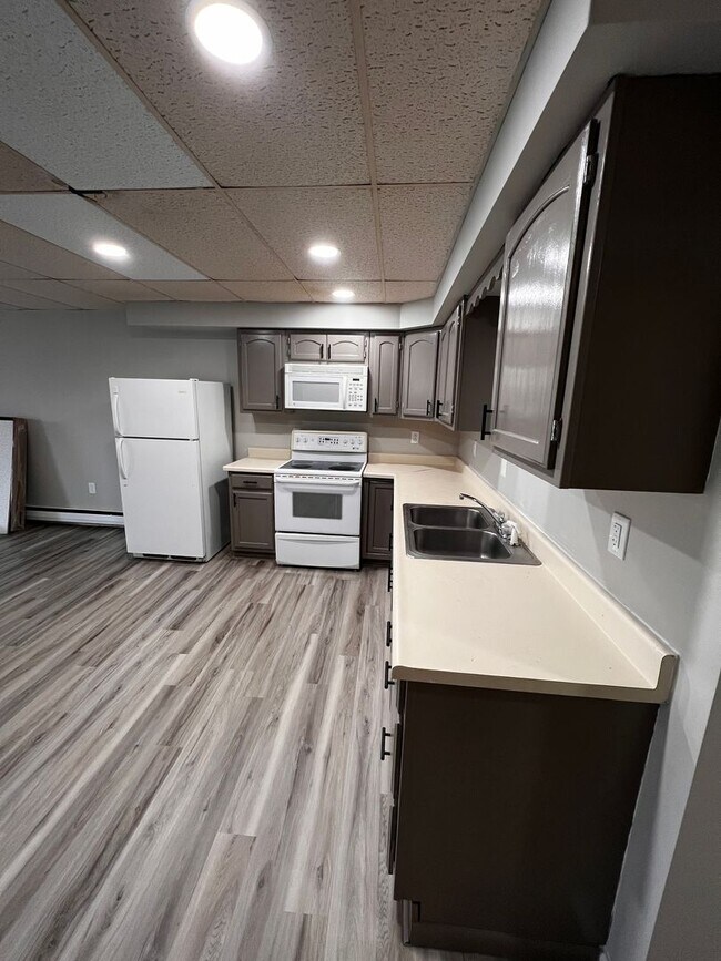 Photo - 83 E Main St Unit 83 E Main Apt 2B